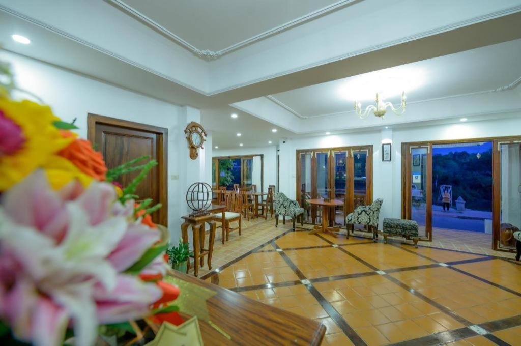 Hotel Villa Deux Rivieres Luang Prabang Luaran gambar